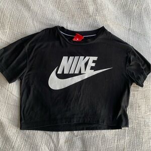 Nike Black and Red Apparel Tag